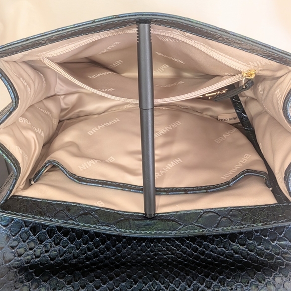 NWT Brahmin Small Hallie in Evergreen Kalopsia - Picture 12 of 15